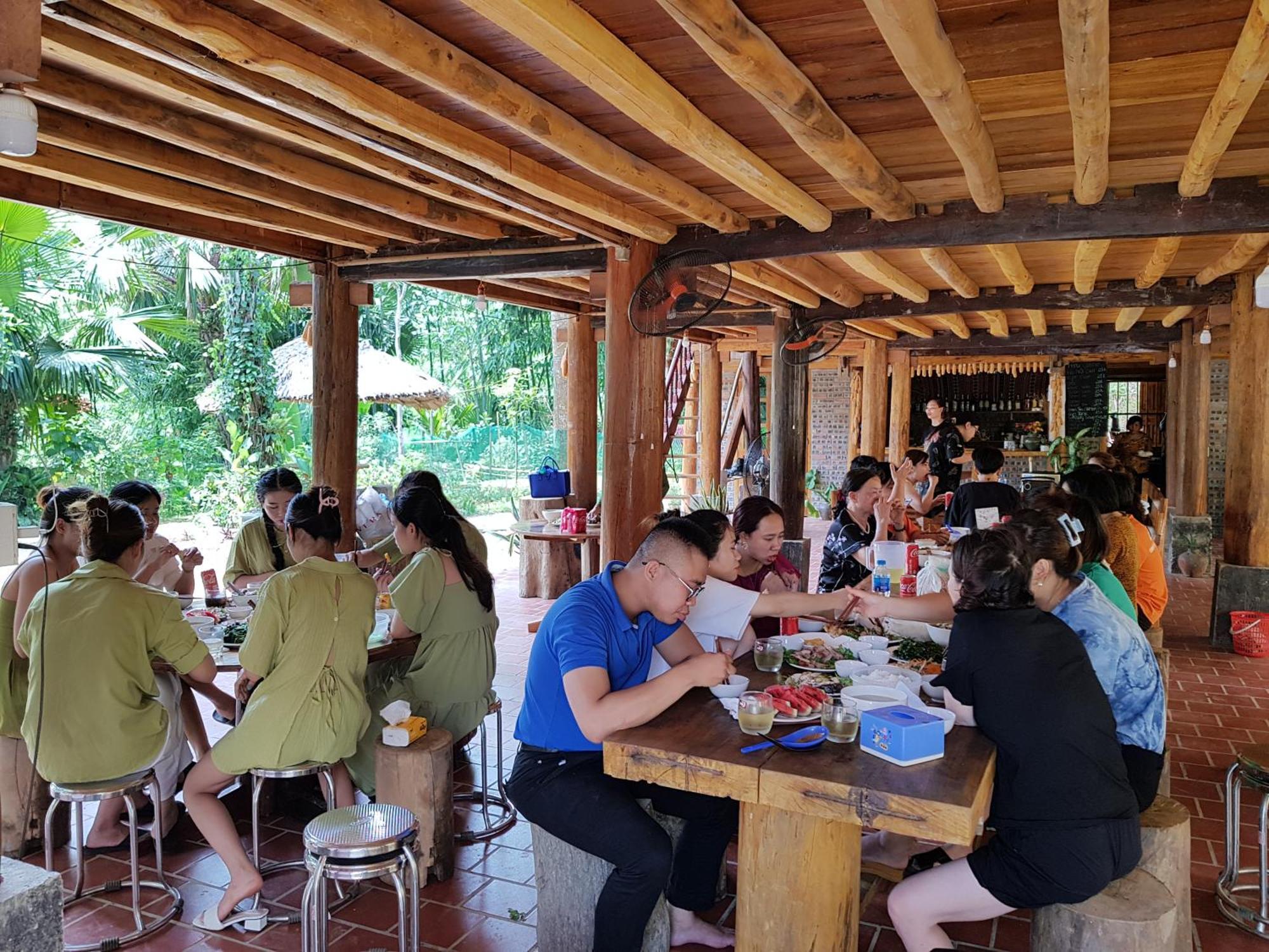 Vu Linh Palm House Homestay - Bungalow Yen Bai Luaran gambar