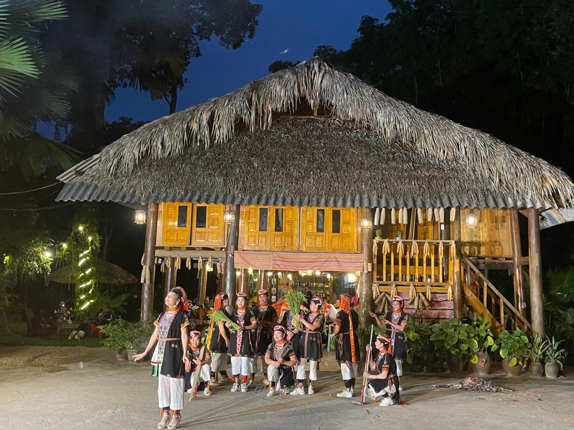Vu Linh Palm House Homestay - Bungalow Yen Bai Luaran gambar