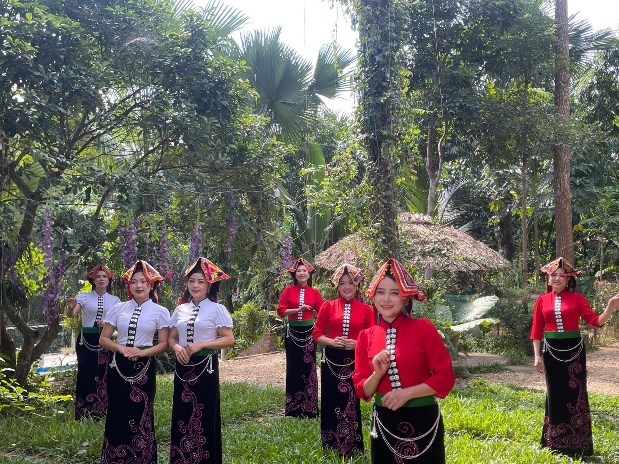 Vu Linh Palm House Homestay - Bungalow Yen Bai Luaran gambar